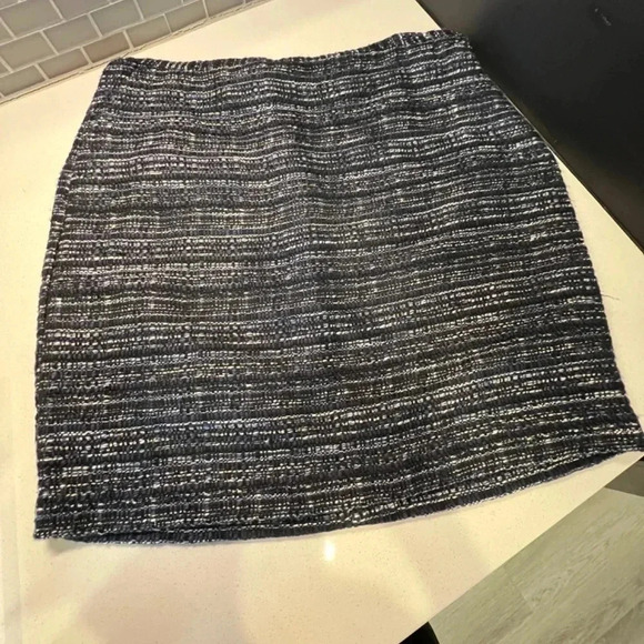 Banana Republic Navy Blue Tweed Skirt Size 10 - Picture 8 of 10